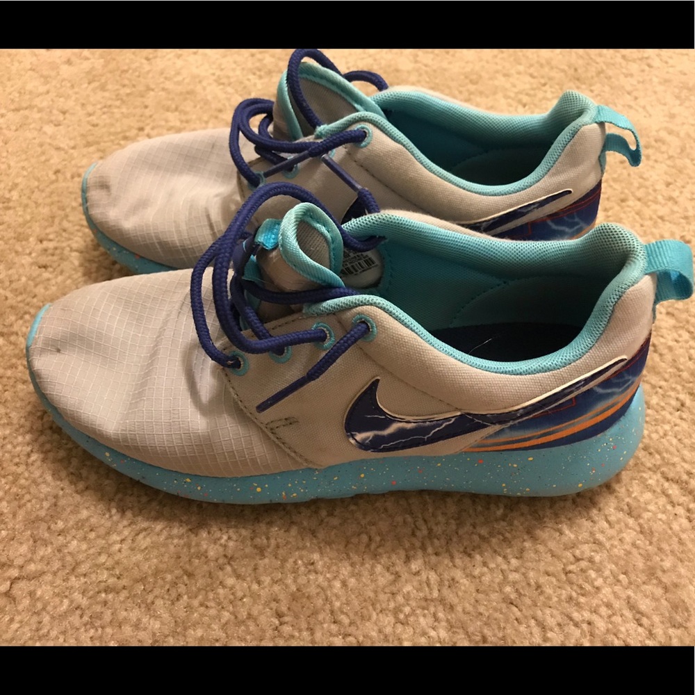 Nike kid roshes